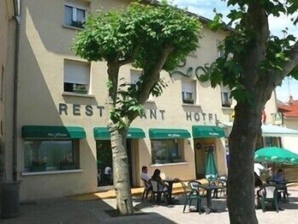 Le Florina accepte les chiens à Sainte-Florine