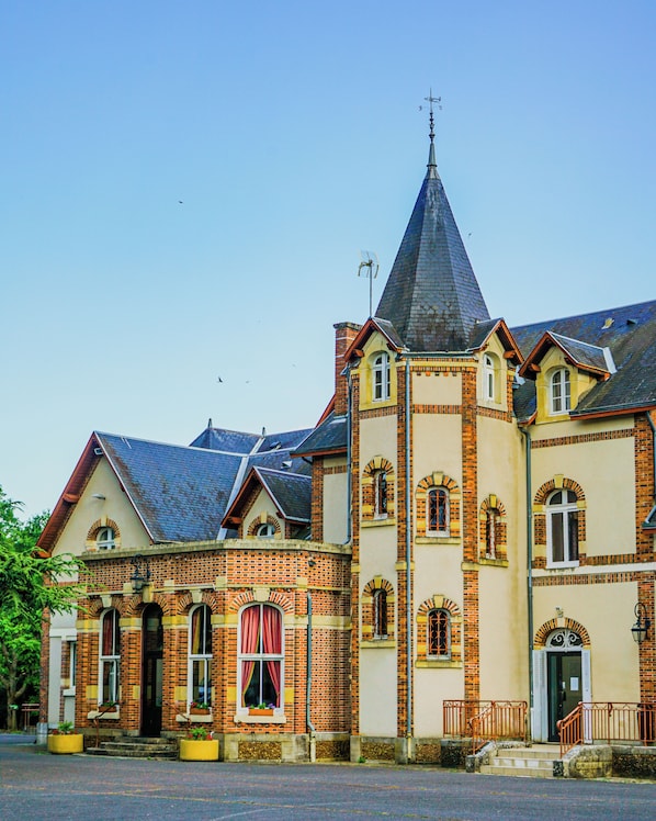 VVF Nature Parc Sologne Berry, Neuvy sur Barangeon accepte les chiens à Neuvy-sur-Barangeon