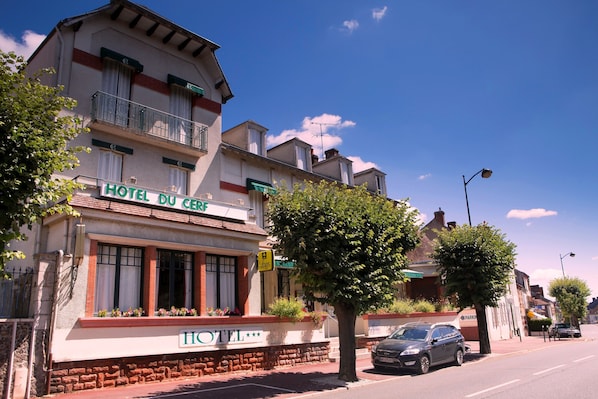 Hôtel Le Cerf accepte les chiens à Briare