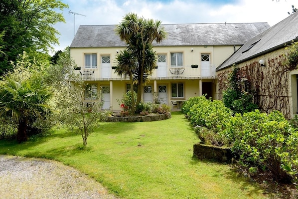 La Demeure Du Perron accepte les chiens à Quettehou