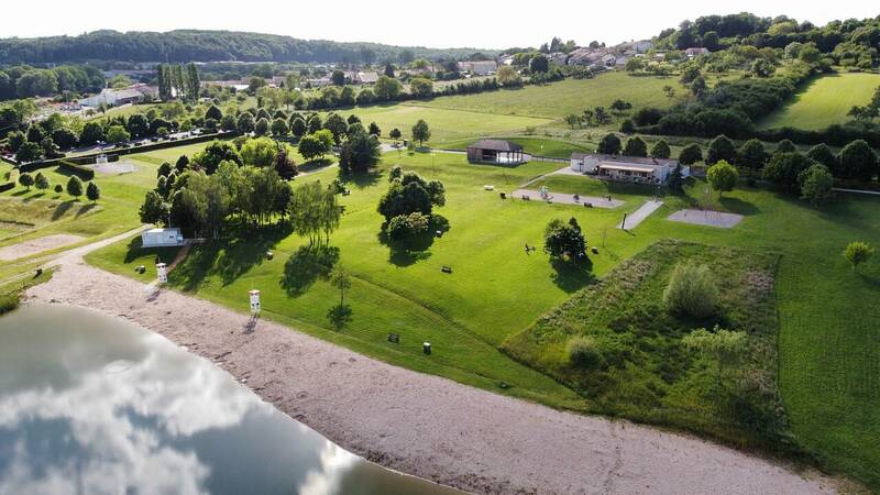 Restaurant La Maison du Lac accepte les chiens à Favières