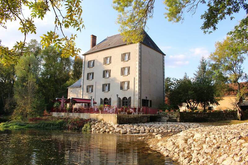 Restaurant Le Moulin Fleuri Veigné accepte les chiens à Veigne