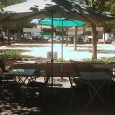 La cantina jeux mange accepte les chiens à Saint-Maximin-la-Sainte-Baume