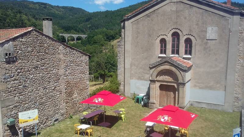 Restaurant Marie Cafe accepte les chiens à Saint-Basile