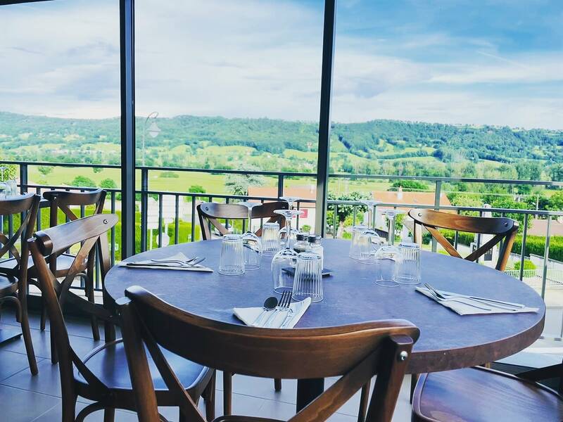 Bistrot La Bascule accepte les chiens à Yolet