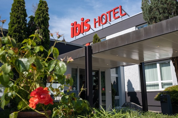 Ibis 3 Lacs Neuchatel Hotel accepte les chiens à La Tene