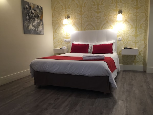 Hôtel le Dauphin accepte les chiens à Puteaux