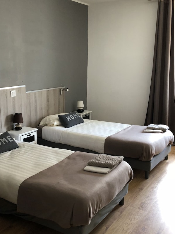 Hôtel Le Saint Amand accepte les chiens à Saint-Amand-Montrond