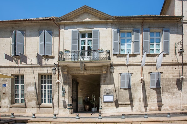 Hotel d'Europe accepte les chiens à Avignon