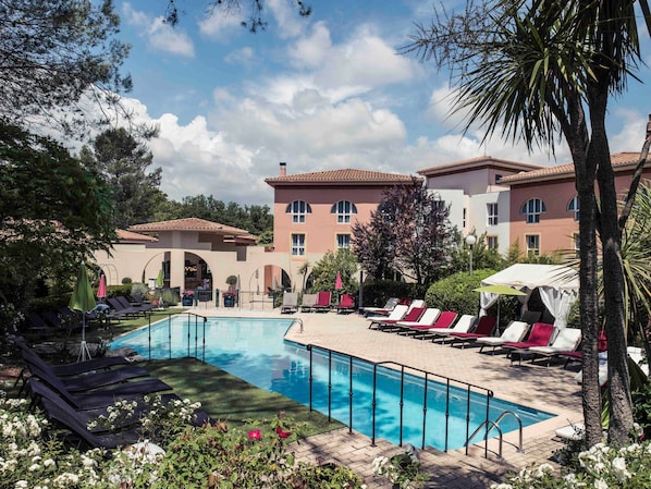 Mercure Antibes Sophia Antipolis accepte les chiens à Valbonne