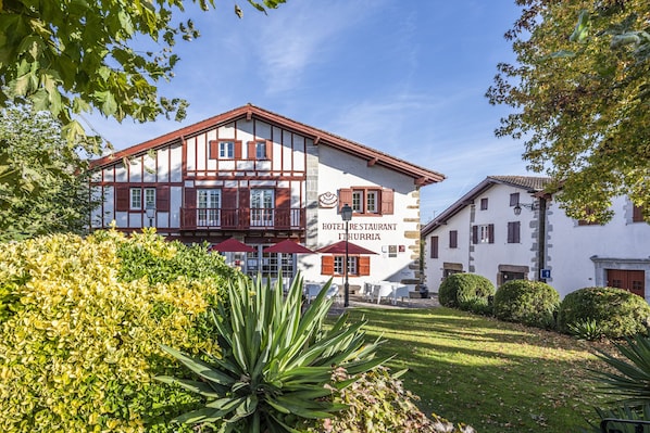 Hôtel Ithurria accepte les chiens à Ainhoa