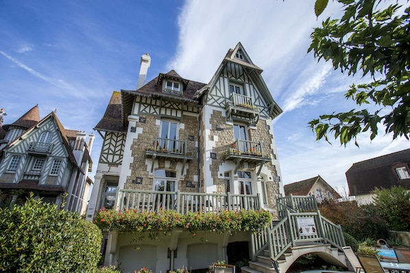 Villa Augeval Hôtel & Spa accepte les chiens à Deauville