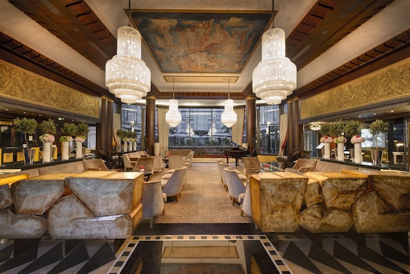 L'Hotel du Collectionneur Arc de Triomphe accepte les chiens à Paris