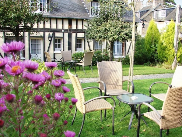 Logis Hôtel de la Croix d'Or accepte les chiens à Avranches